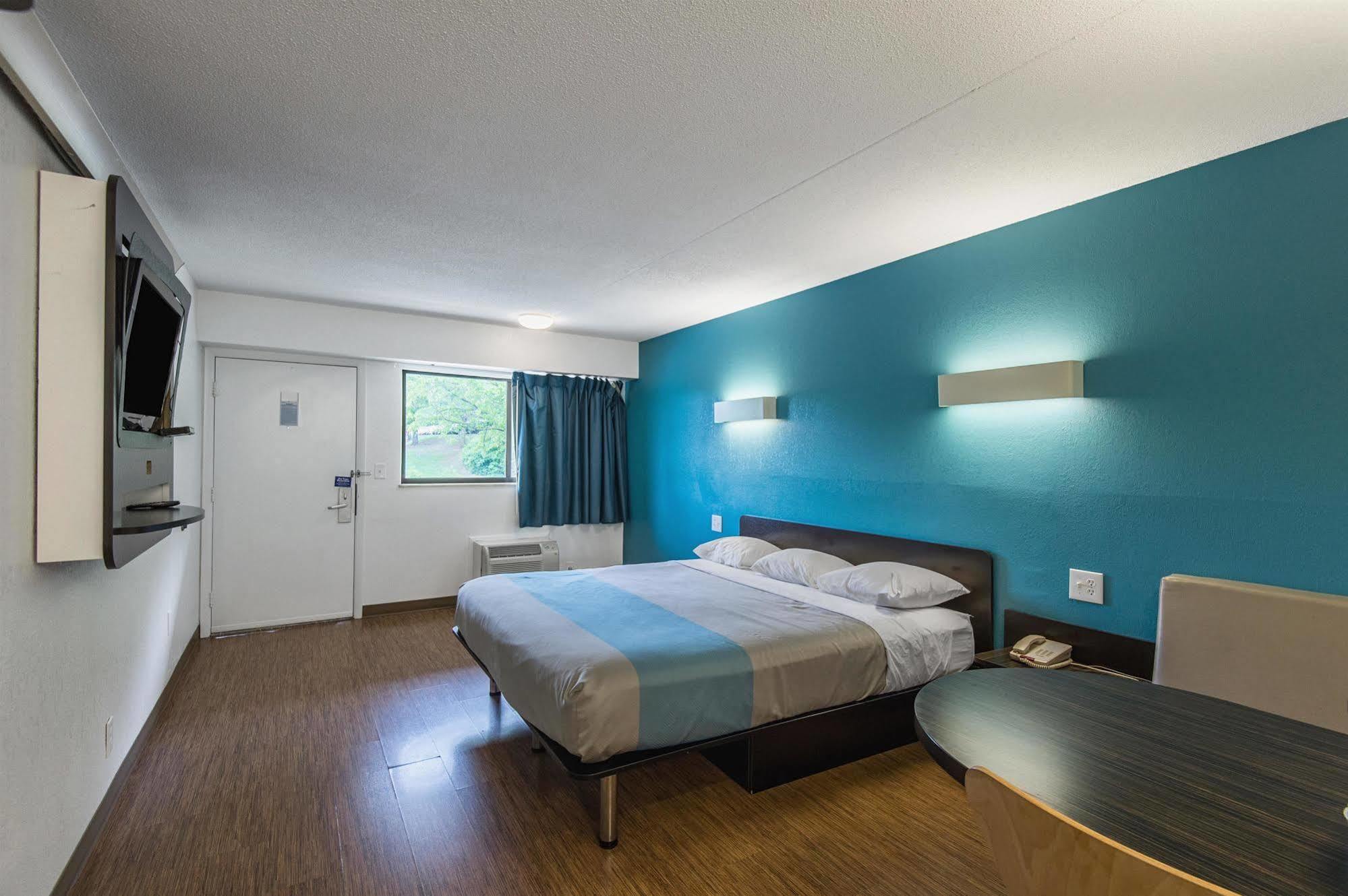 Motel 6-Overland Park, Ks Екстер'єр фото